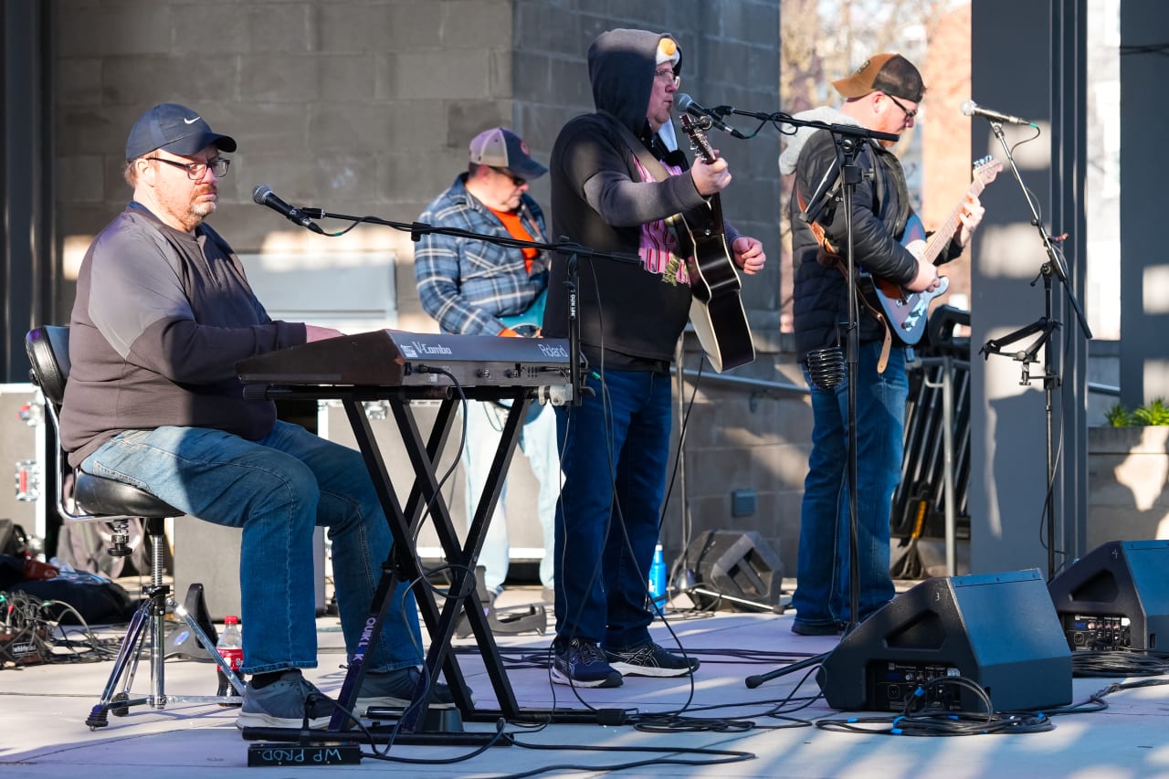 Live Band