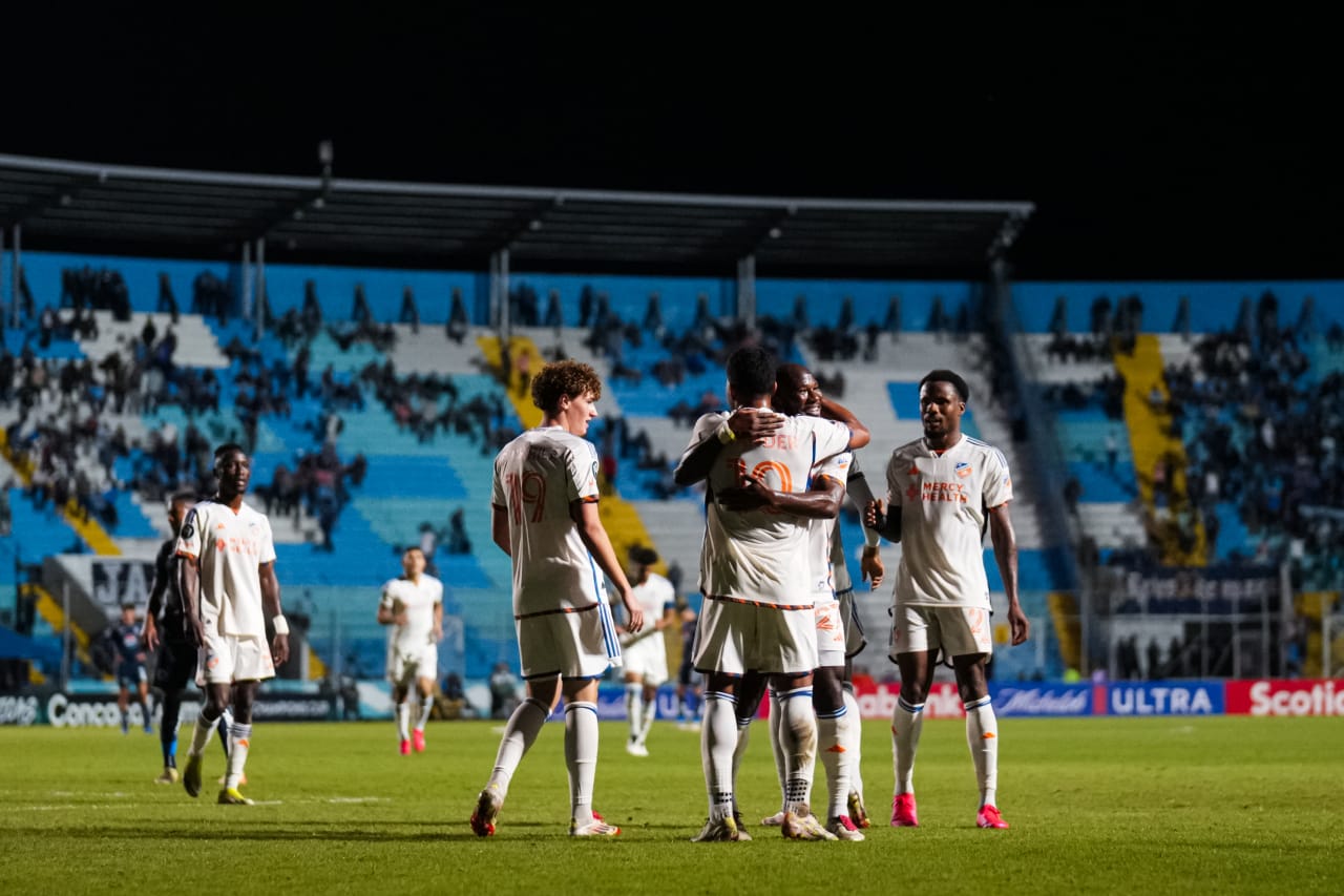 TEGUCIGALPA, HONDURAS - FEBRUARY 19: FC Cincinnati during a Concacaf Champions Cup match against FC Motagua on February 19, 2025 at Estadio Nacional in Tegucigalpa, Honduras.