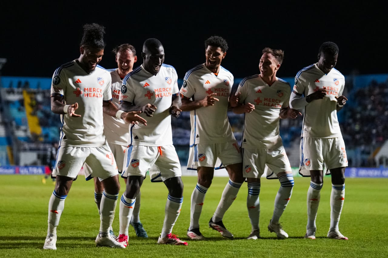 TEGUCIGALPA, HONDURAS - FEBRUARY 19: FC Cincinnati during a Concacaf Champions Cup match against FC Motagua on February 19, 2025 at Estadio Nacional in Tegucigalpa, Honduras.